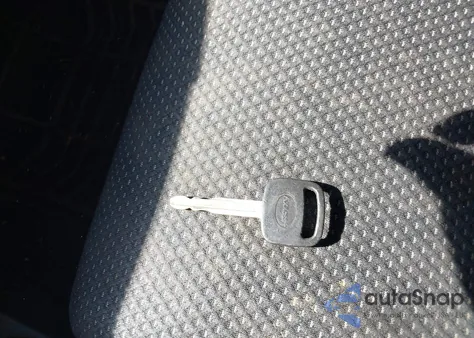 2004 Scion Xb from USA, damaged, VIN JTLKT324440162922